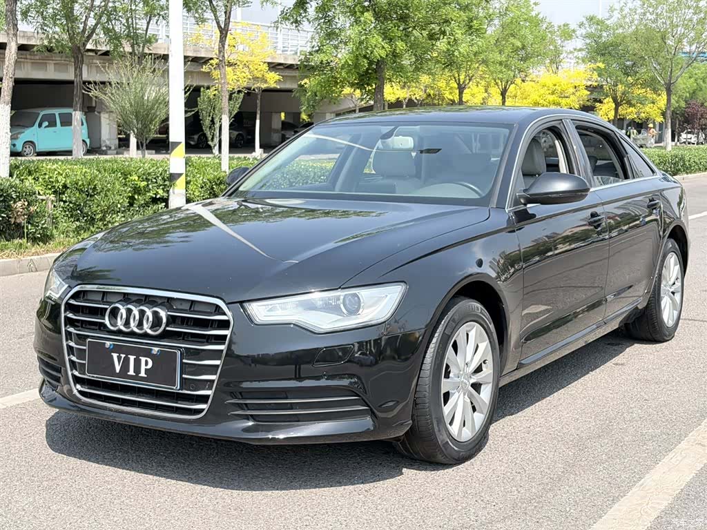 Audi A6L, 2014 1