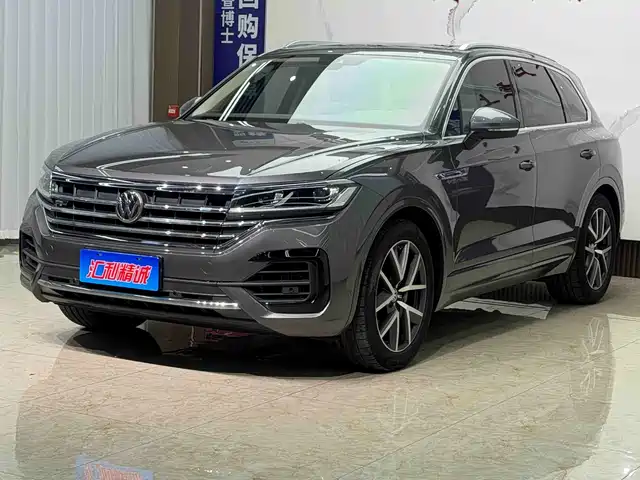 Volkswagen Touareg 2020 — купить из Китая под заказ