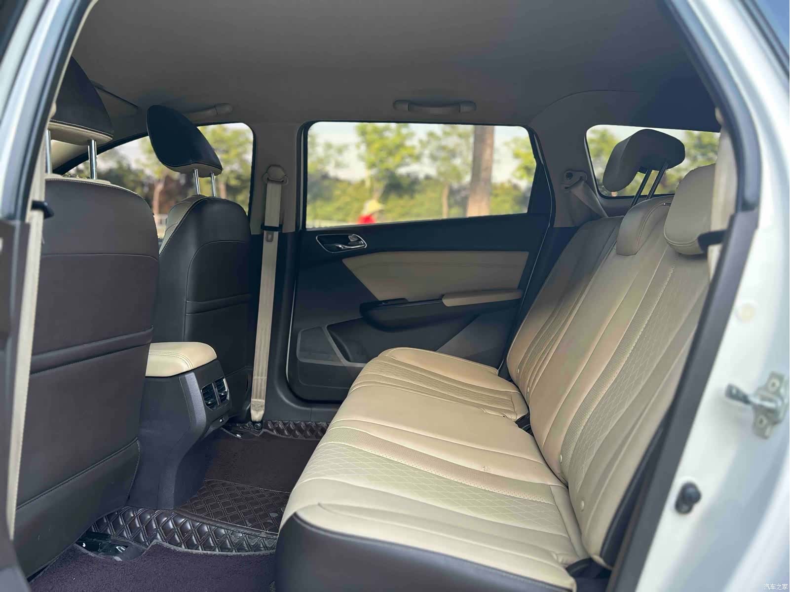 Wuling 310W, 2018 14