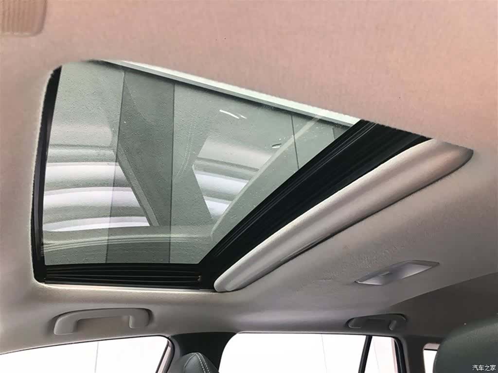 Toyota Frontlander, 2022 11