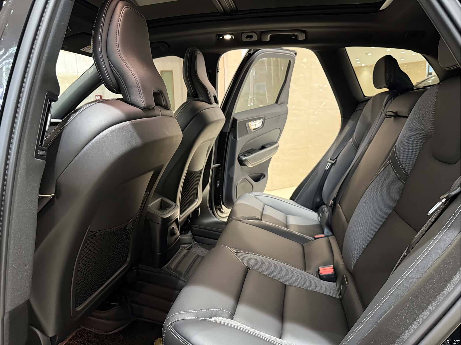 Volvo XC60, 2024 14