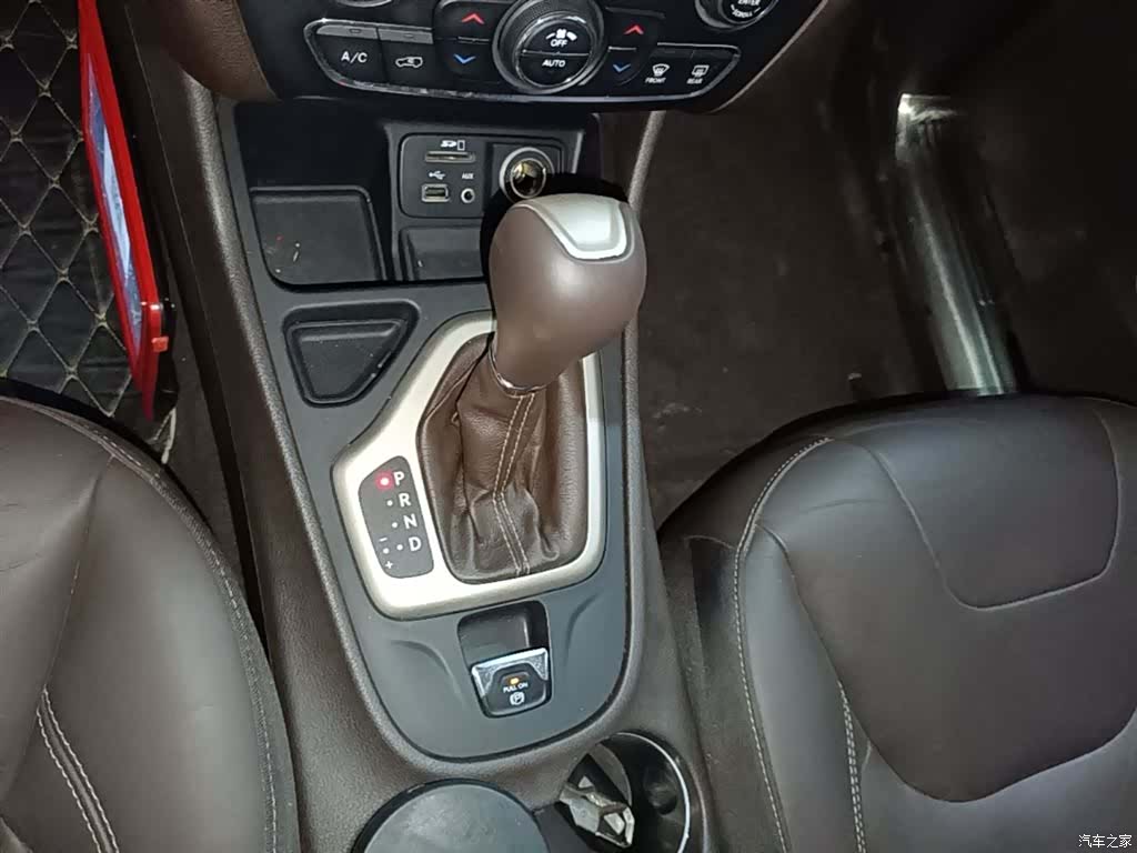 Jeep Cherokee, 2017 14