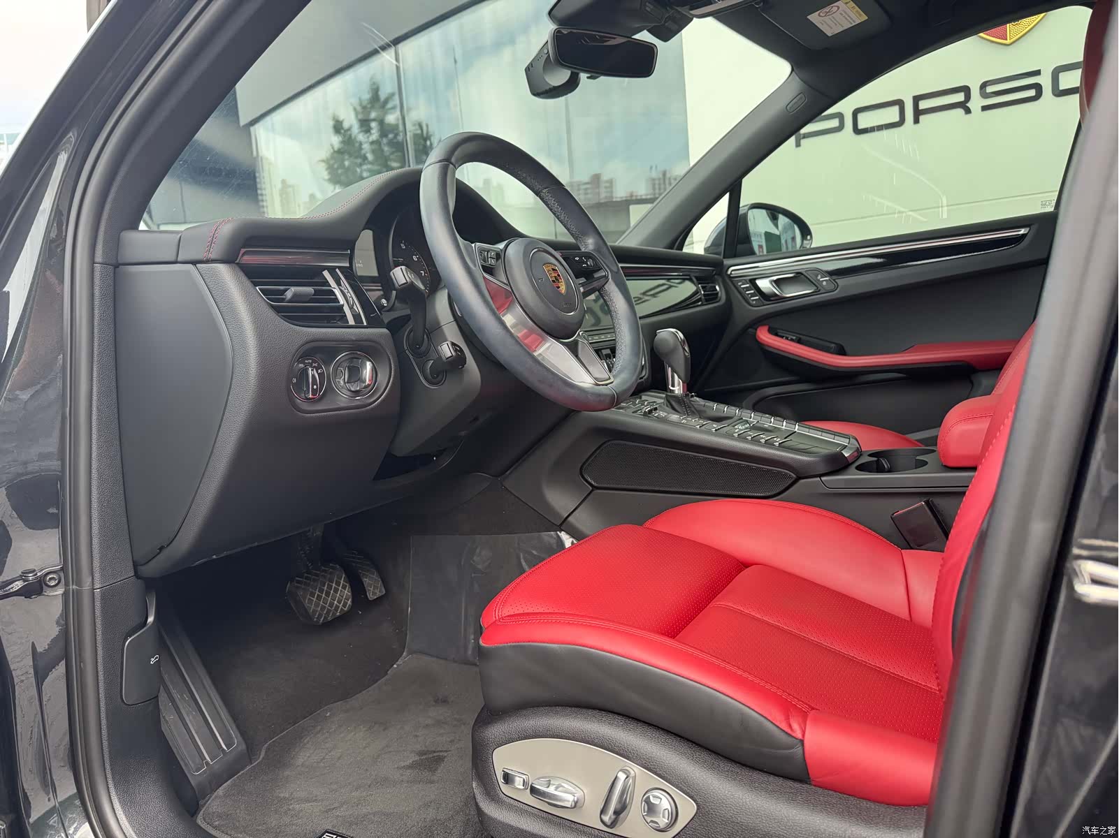 Porsche Macan, 2021 11