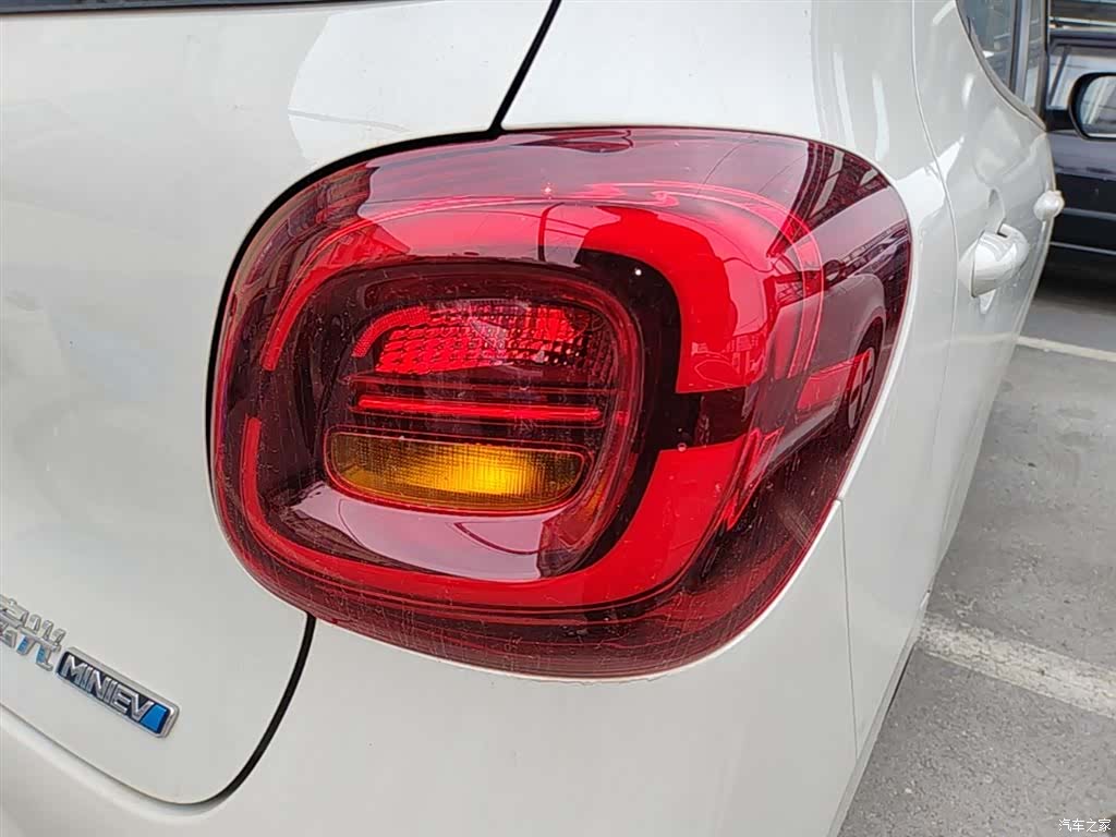 Wuling MINIEV, 2026 8