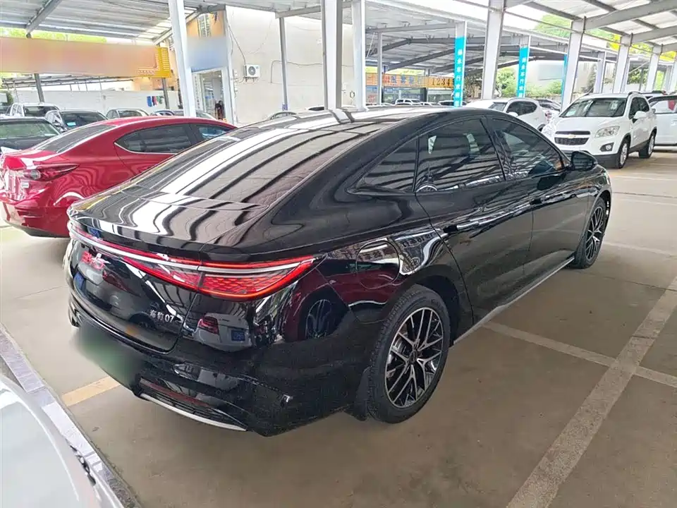 BYD Seal 07 DM-i