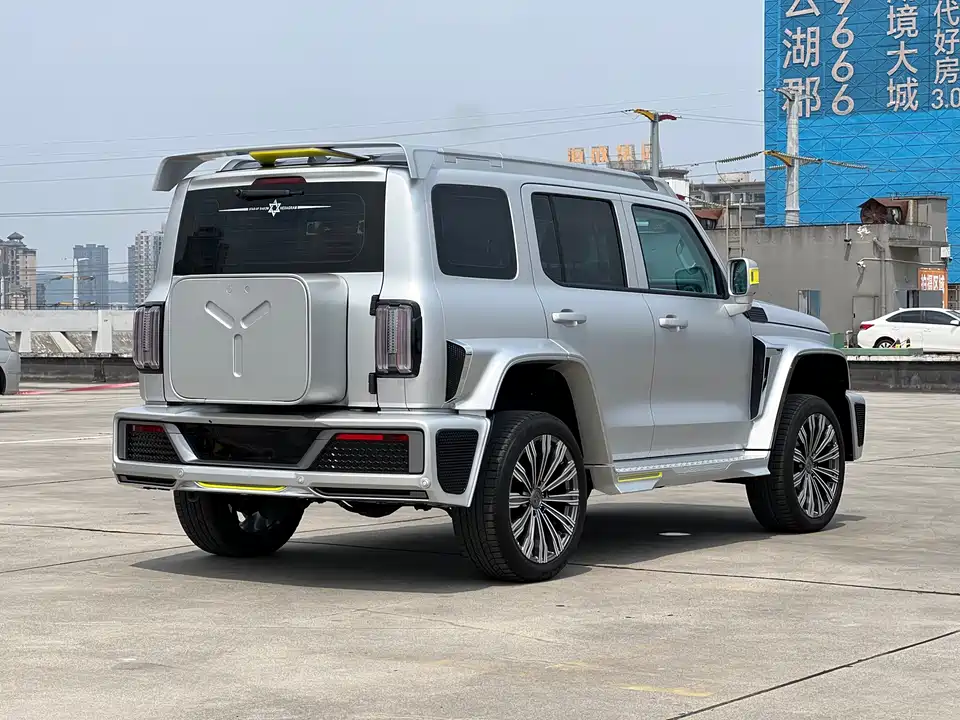 CrossBoundary Co-creation tank 300