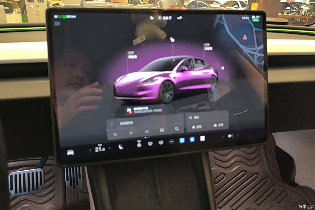 Tesla Model 3, 2024 13