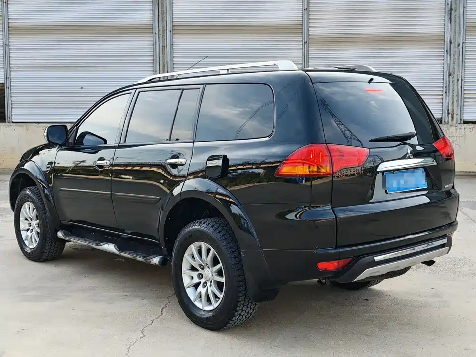 Mitsubishi Pajero Jinchang