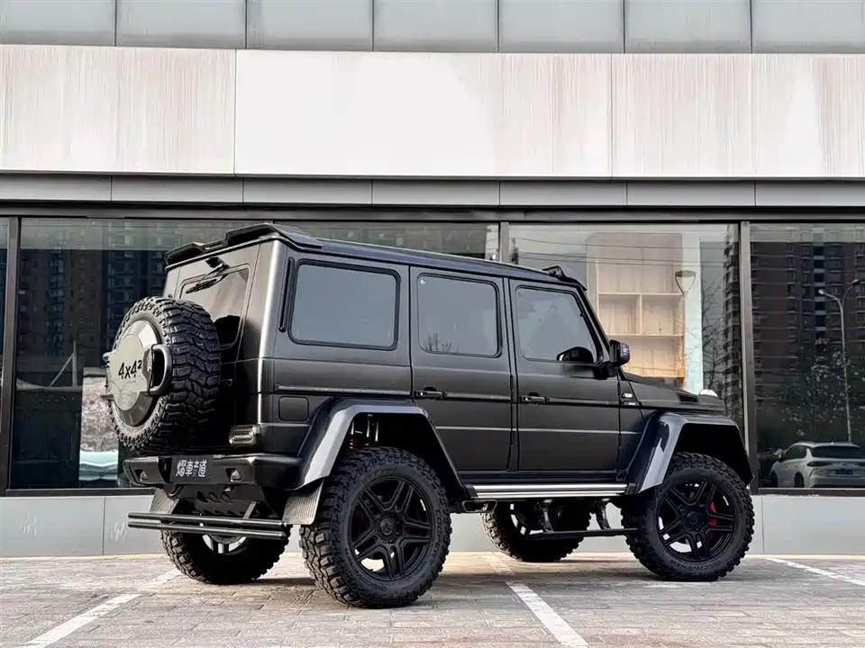 Mercedes-Benz G-class