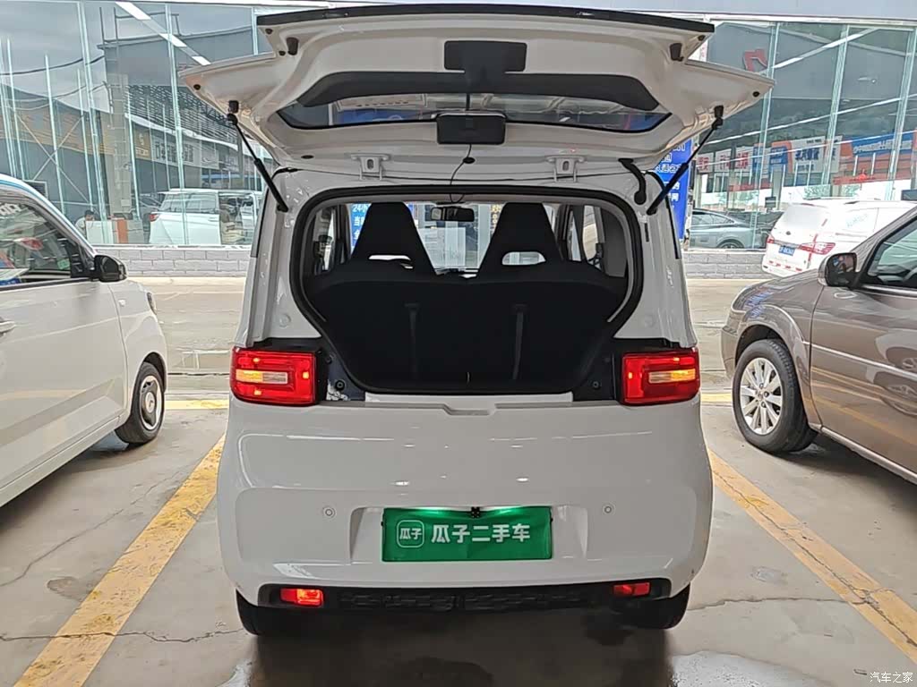 Wuling MINIEV, 2021 19