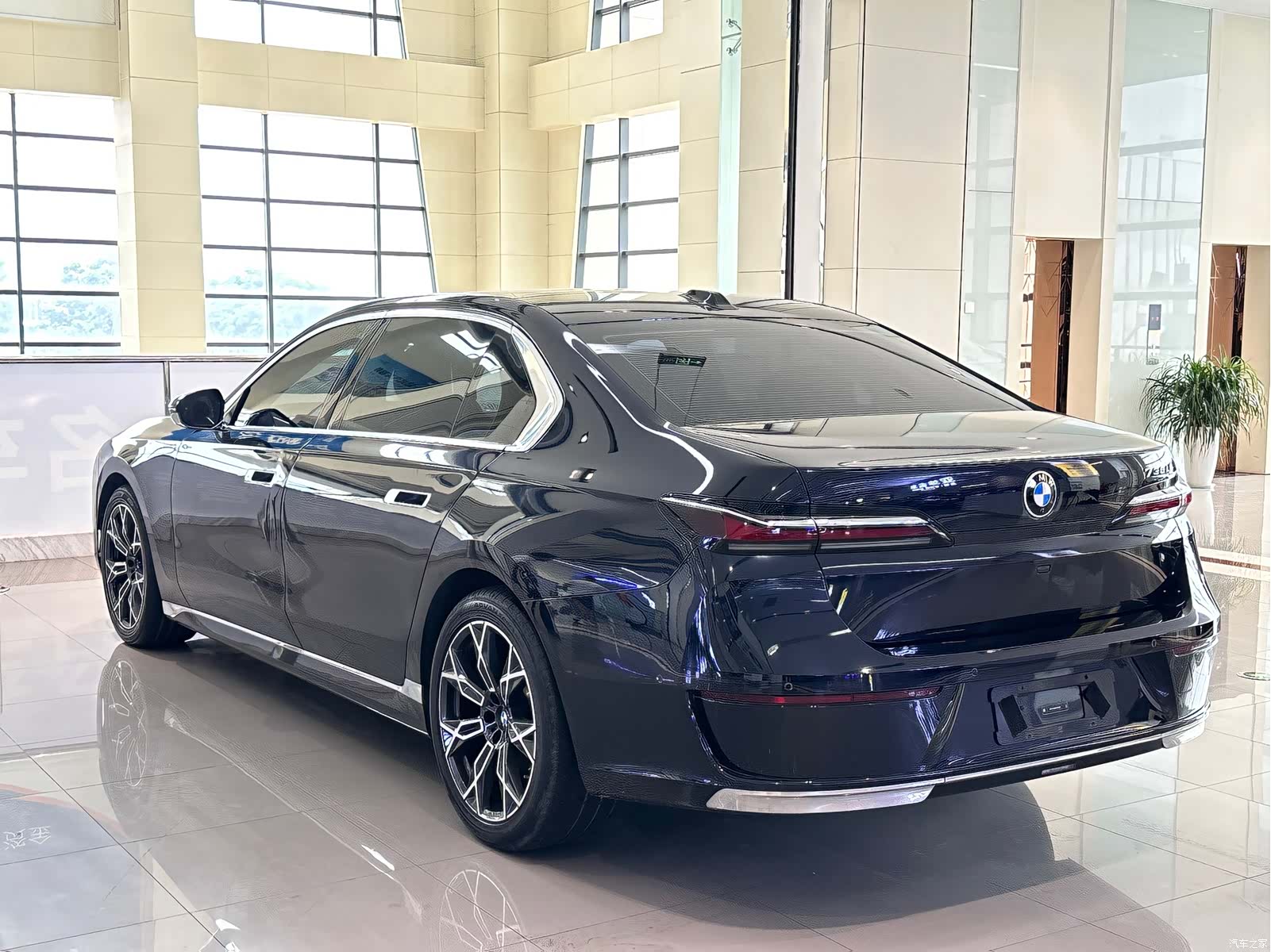 BMW 7 Series, 2024 8