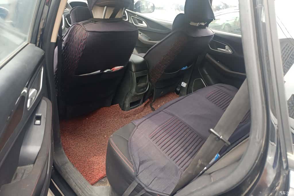 Wuling 560, 2016 11