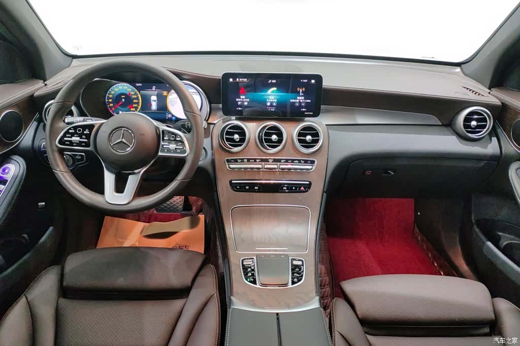 Mercedes-Benz GLC, 2020 12
