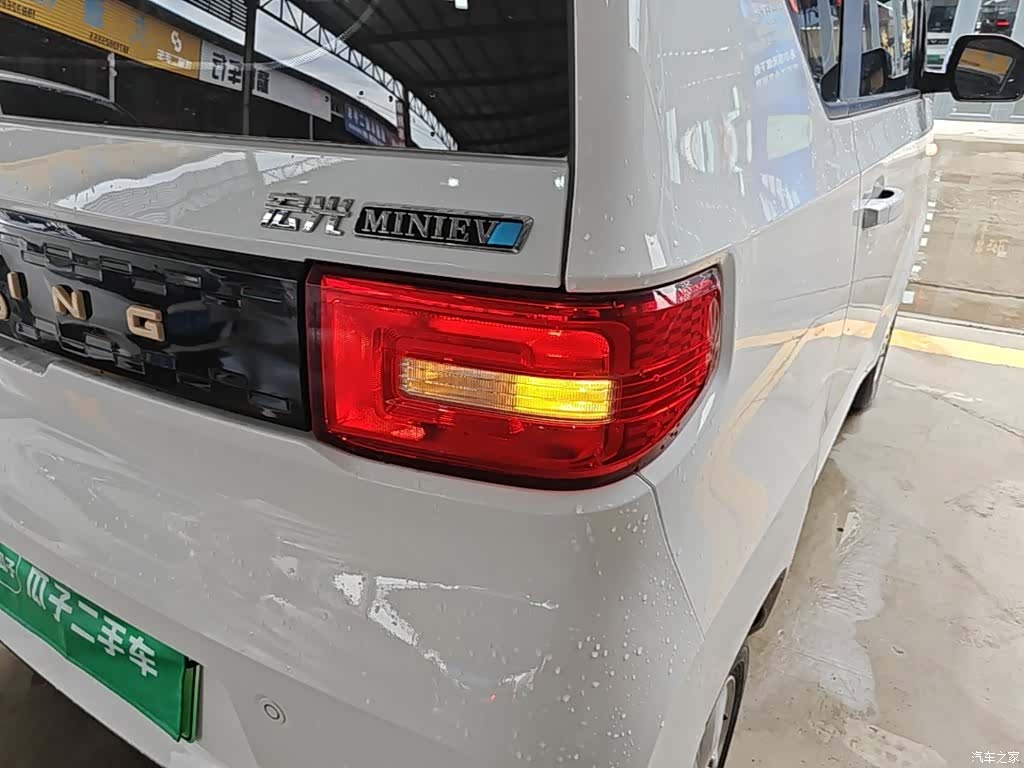 Wuling MINIEV, 2021 8