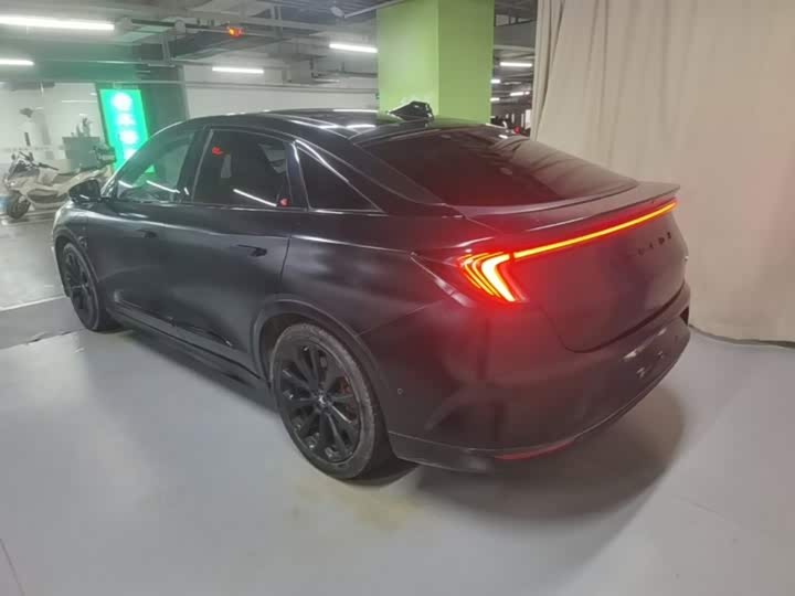 ARCFOX ji hu a er fa S 2022 HI ban gao jie ban