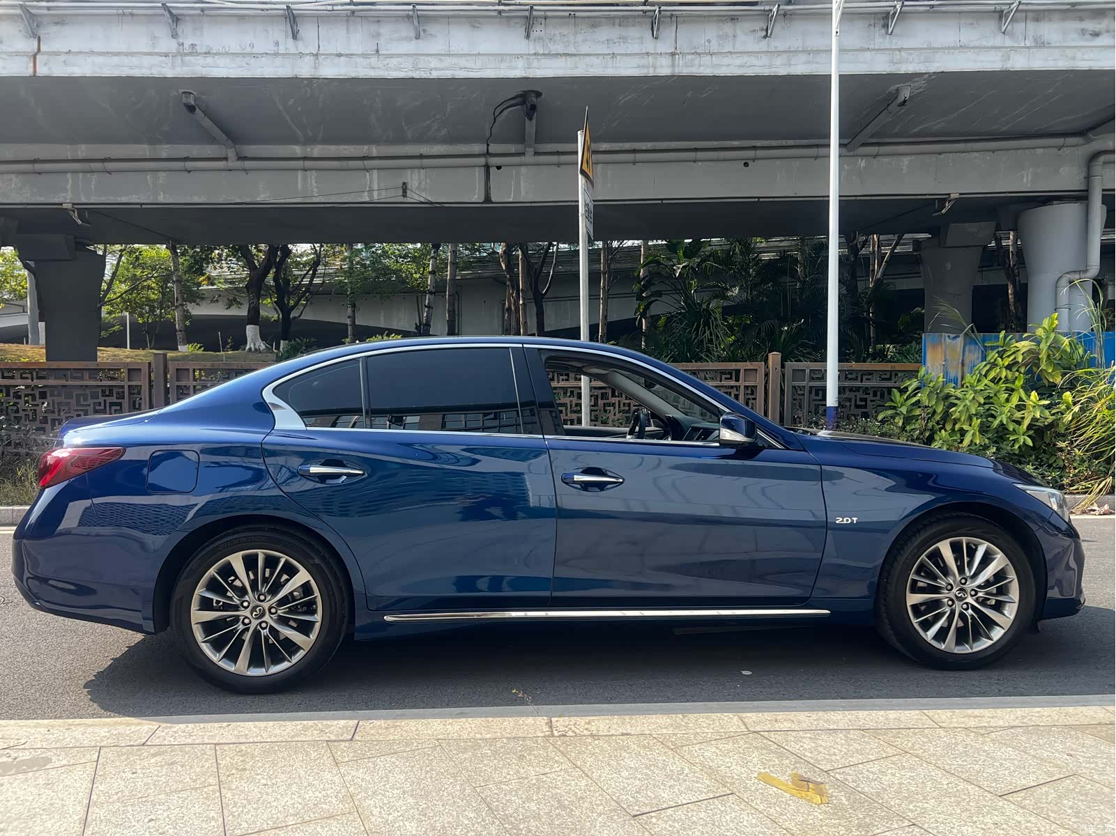 Infiniti Q50L, 2019 11