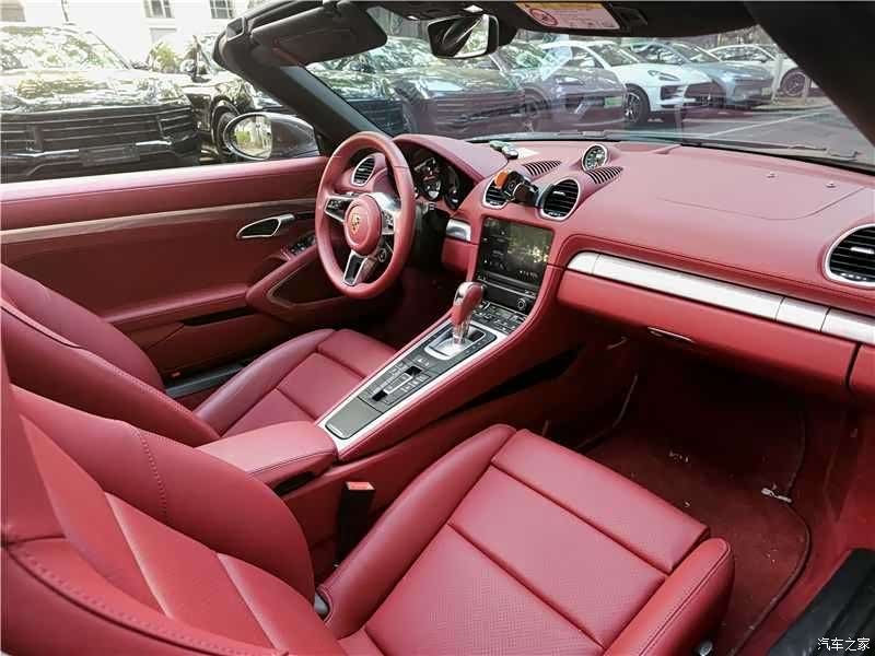Porsche Boxster, 2024 10