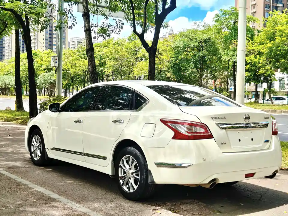 Nissan Teana