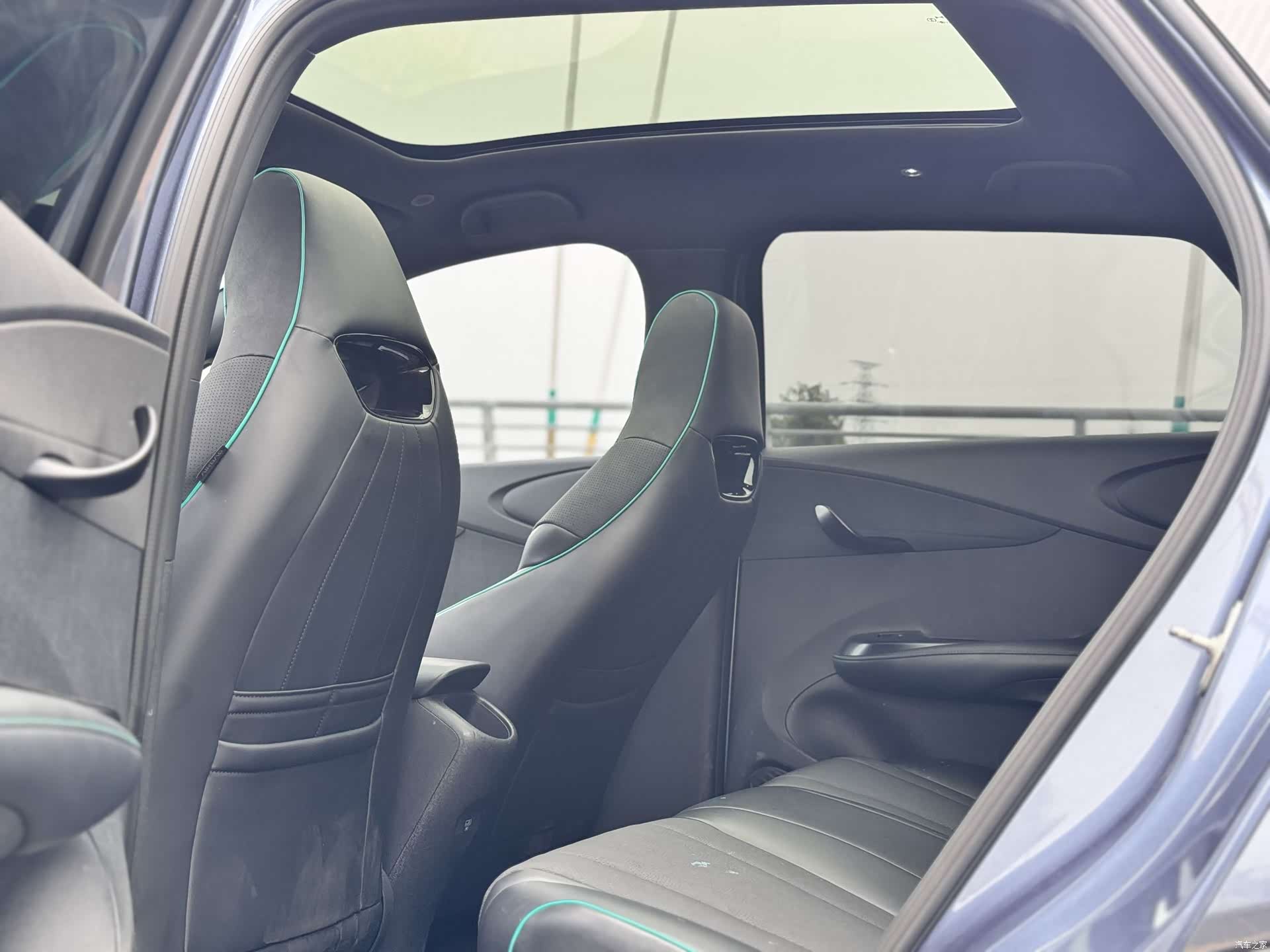 BYD Dolphin, 2024 все фото
