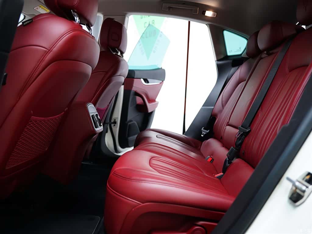 Maserati Levante, 2018 34