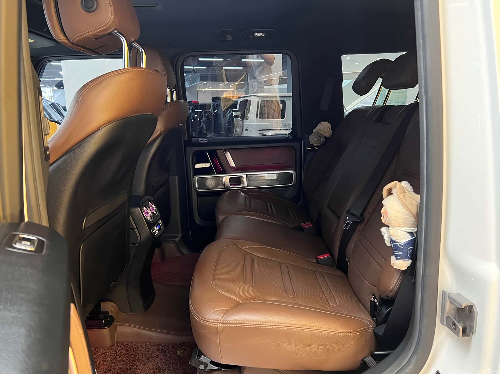 Mercedes-Benz G-Class, 2019 9