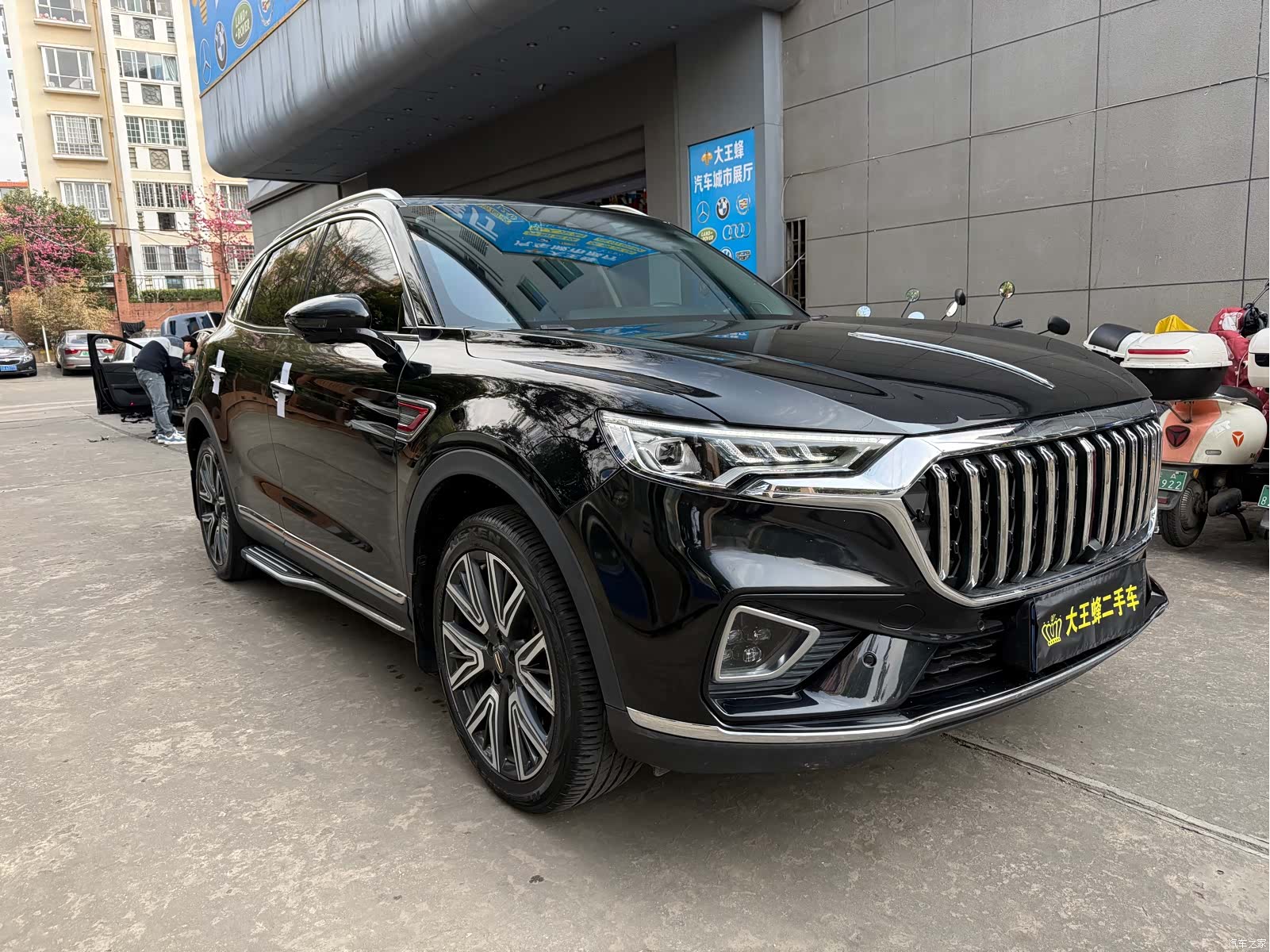 Hongqi HS5, 2021 3
