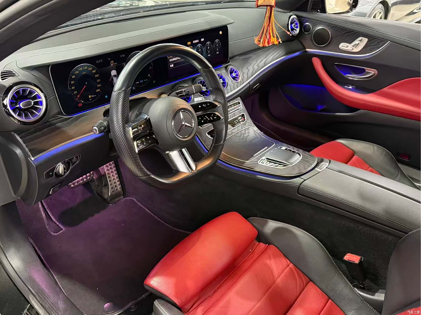Mercedes-Benz E-Class, 2021 4