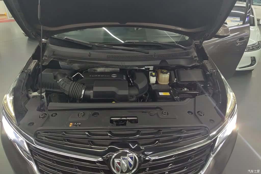 Buick GL8, 2022 10