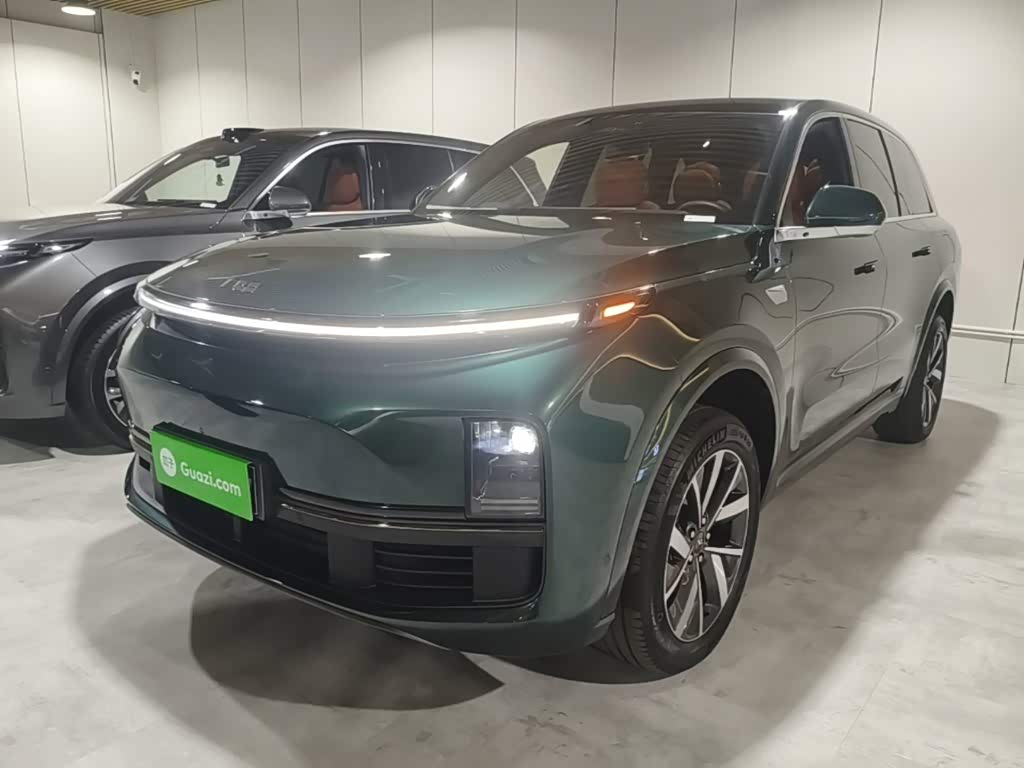 Li Auto L8