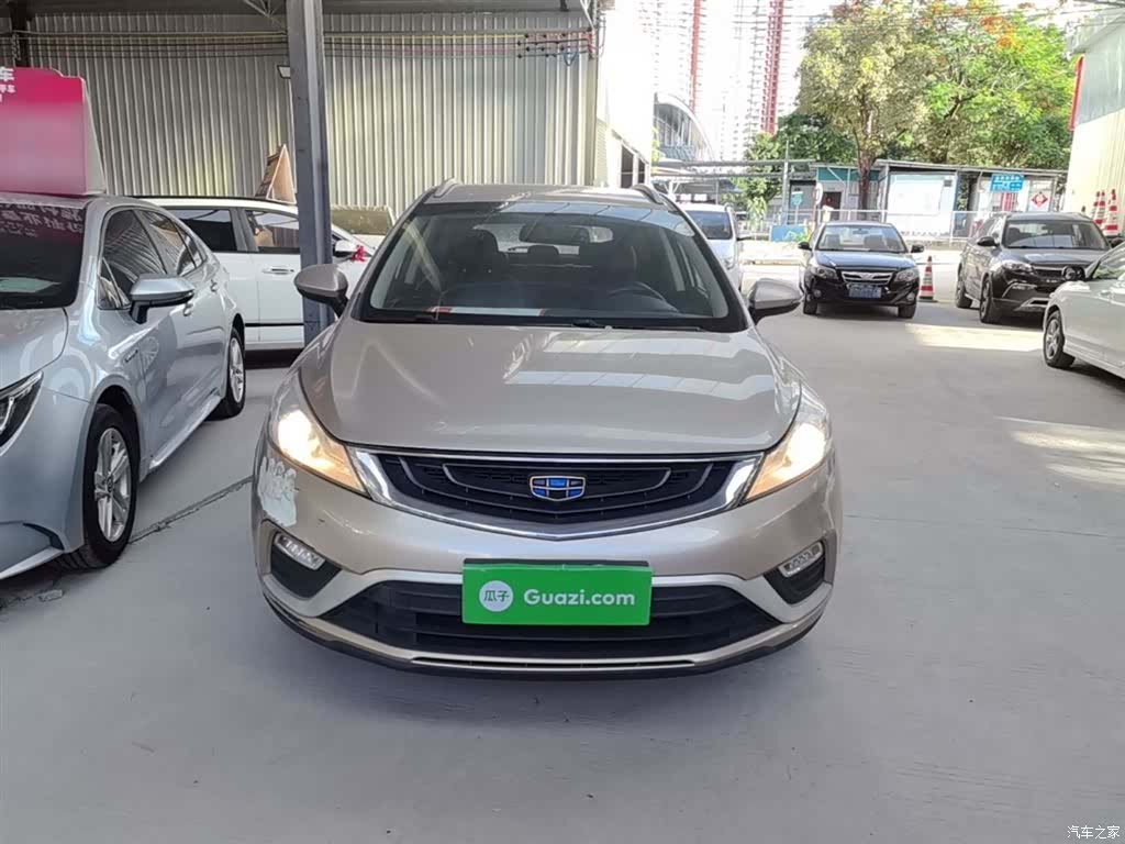 Geely Emgrand, 2017 3