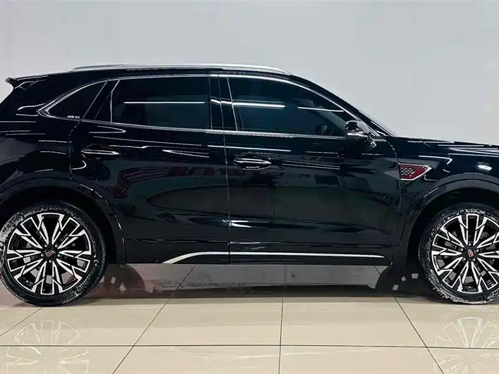 Hongqi HS5