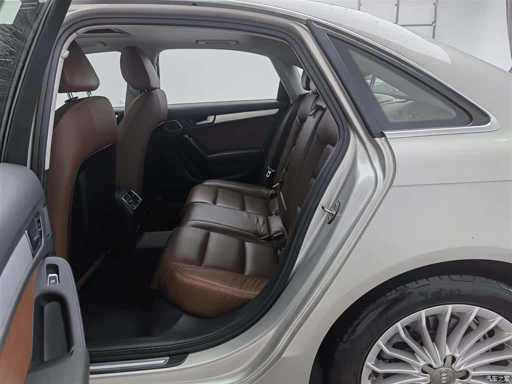 Audi A4L, 2016 15
