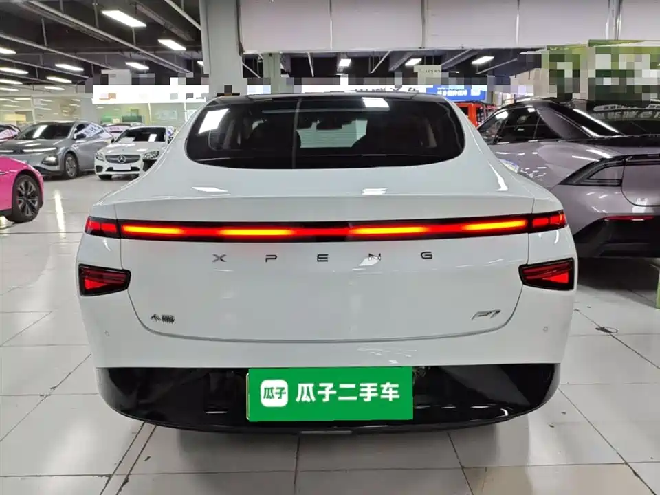 XPENG P7