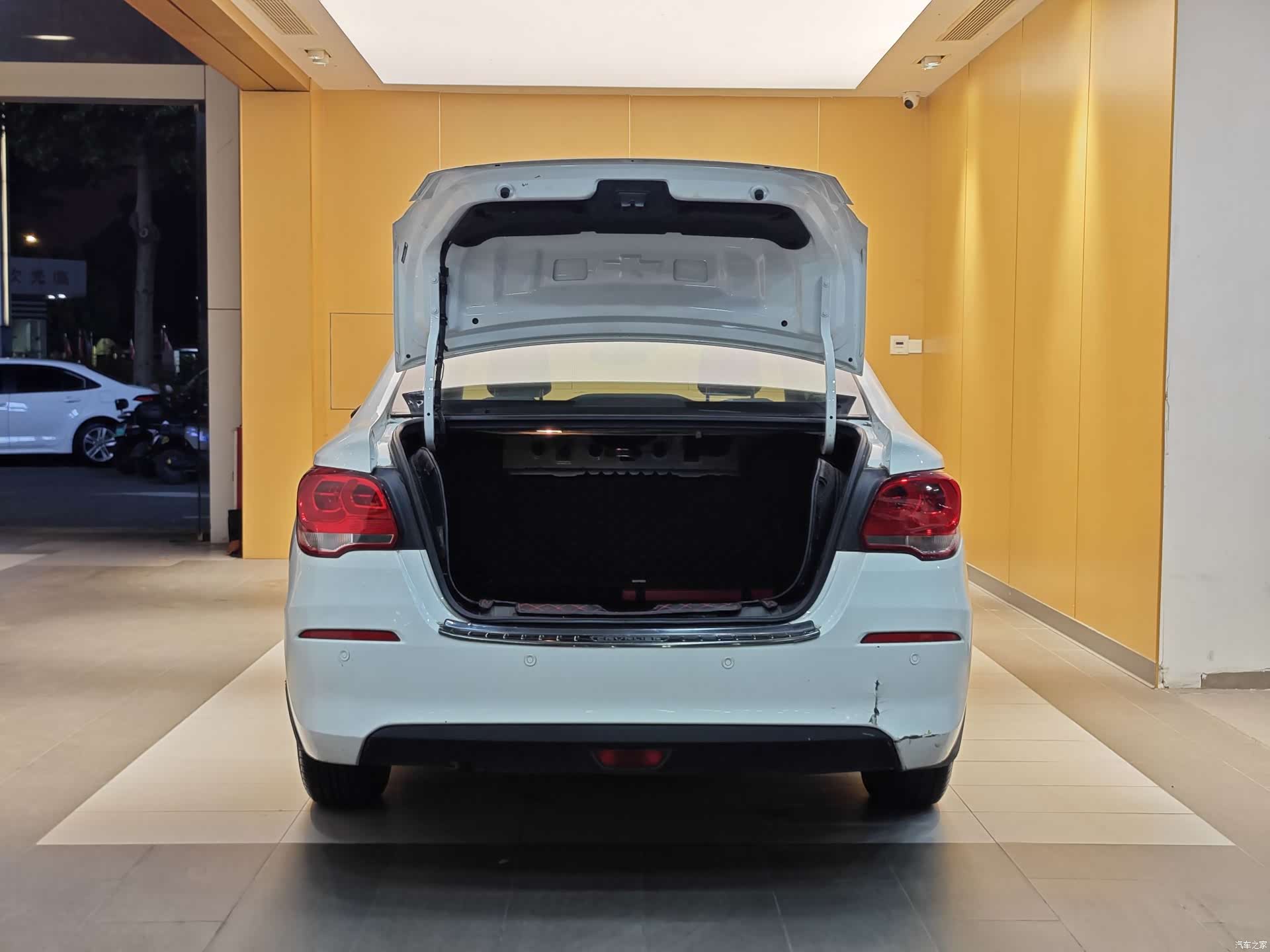 Chevrolet 320, 2019 26