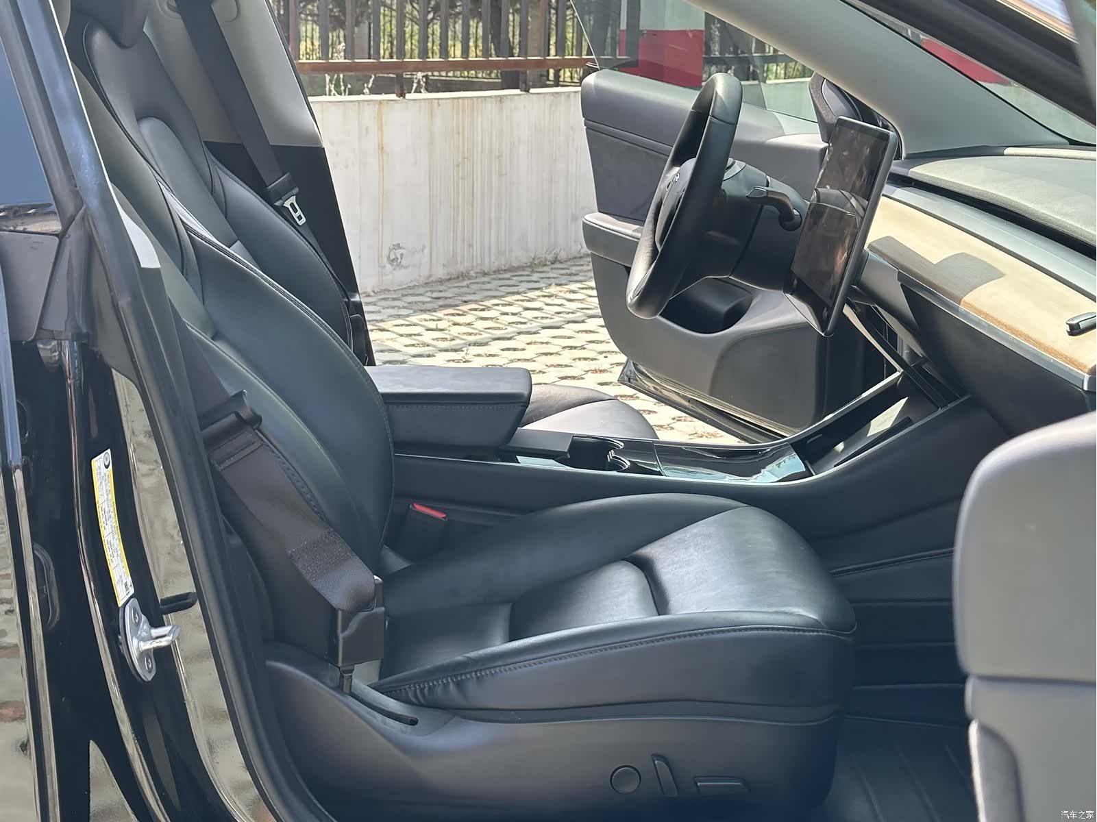 Tesla Model 3, 2019 7