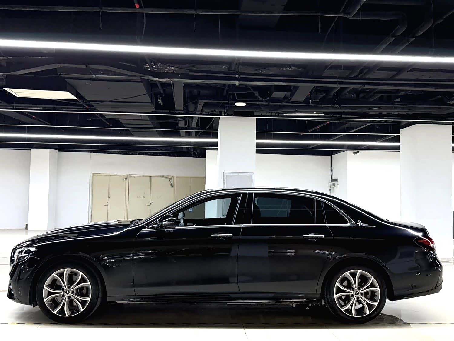 Mercedes-Benz E-Class, 2022 2