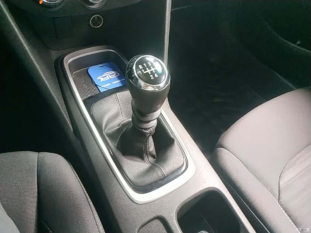 Chevrolet 320, 2018 14