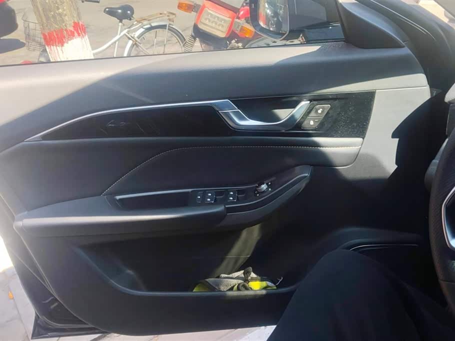 Besturn B70