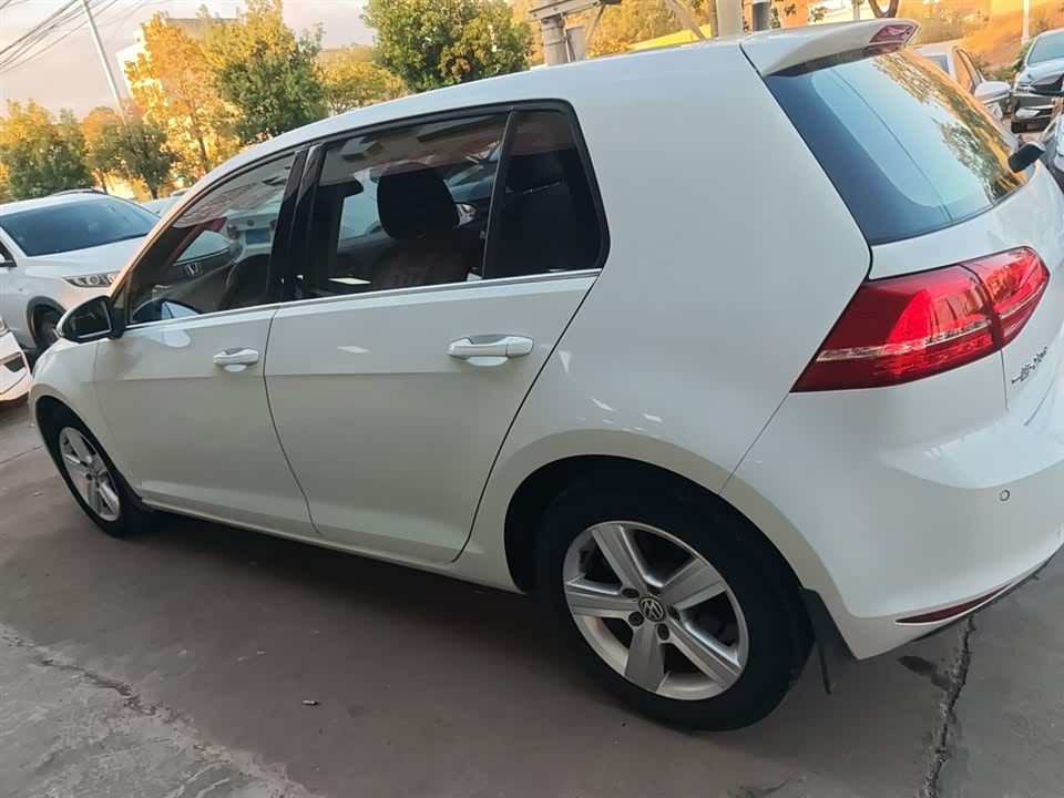 Volkswagen golf
