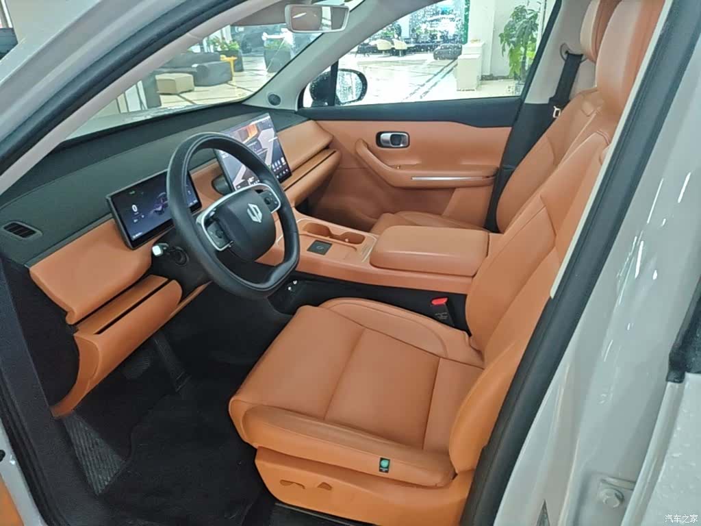 Leapmotor C10, 2025 15