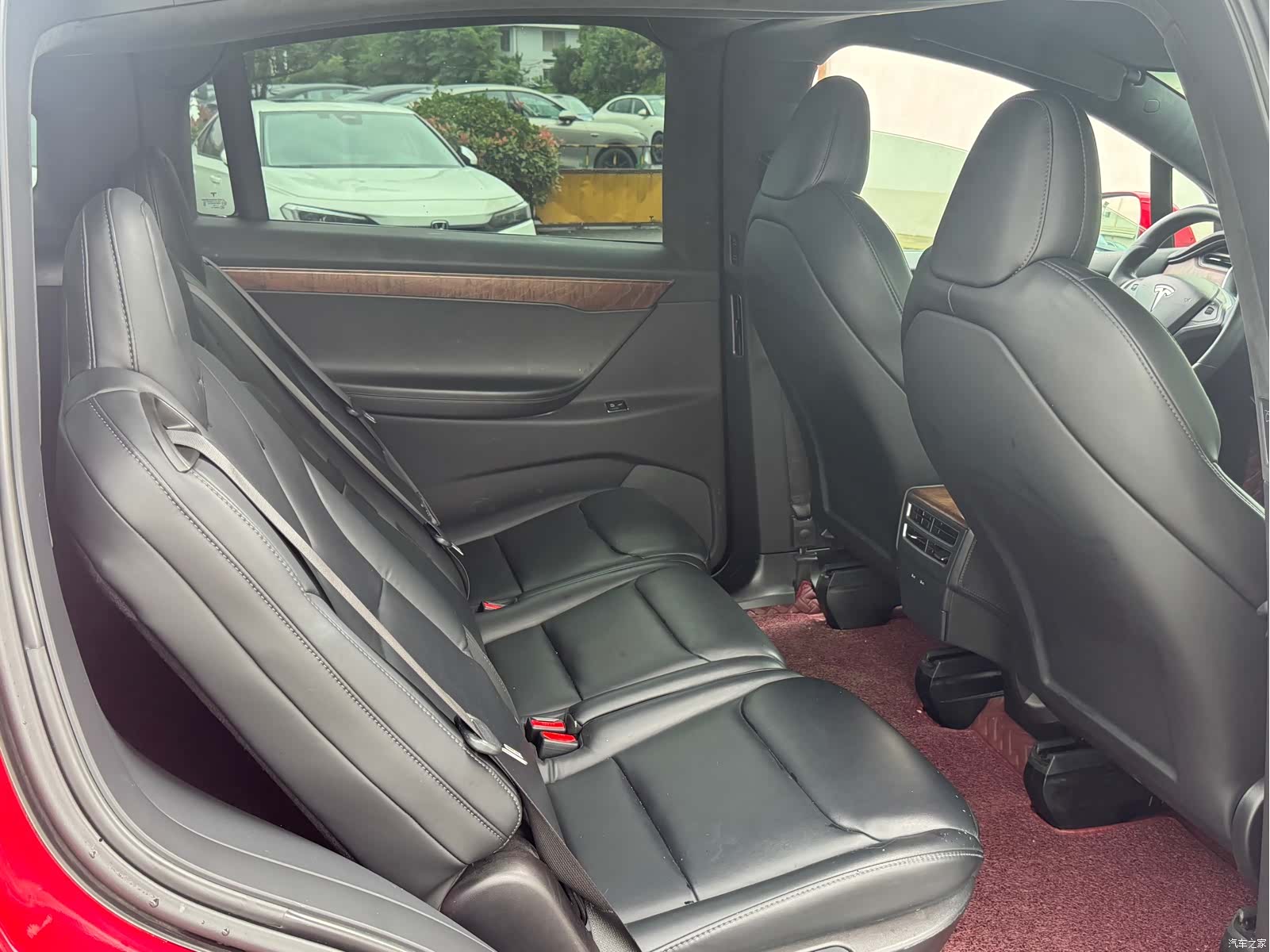 Tesla Model X, 2020 6