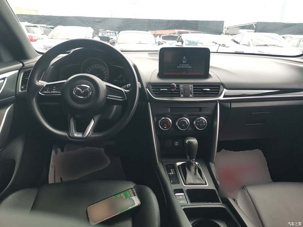 Mazda CX-4, 2019 10