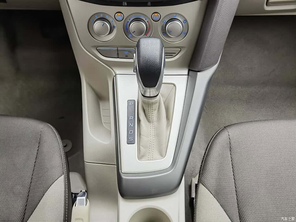 Ford Focus, 2014 13