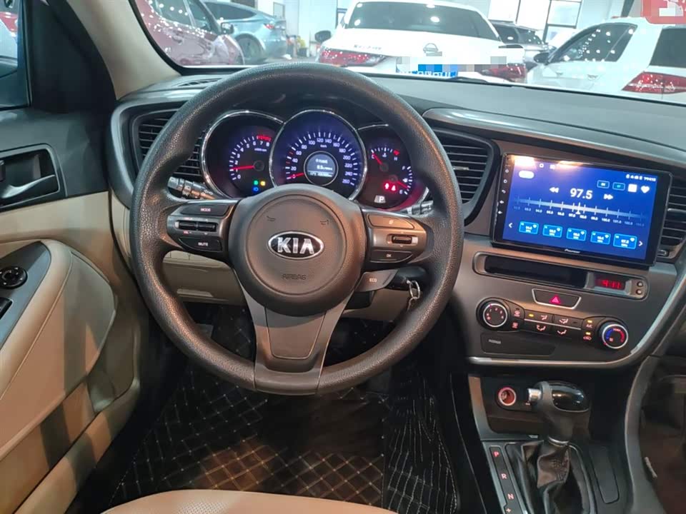 Kia K5