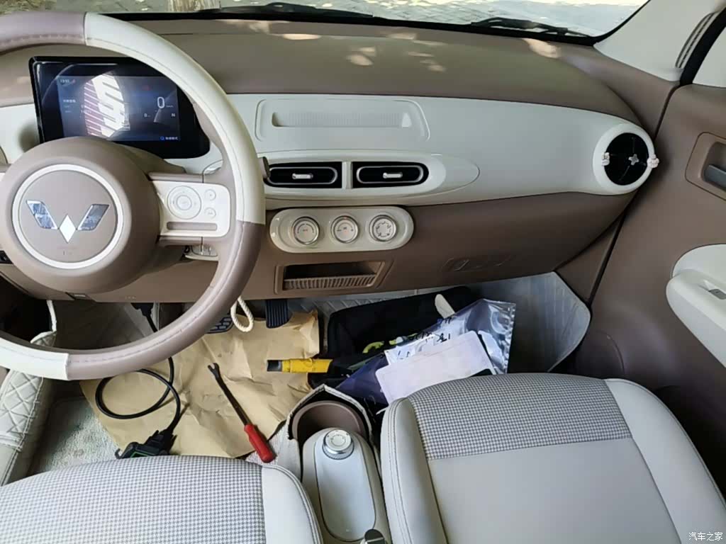 Wuling MINIEV, 2025 13