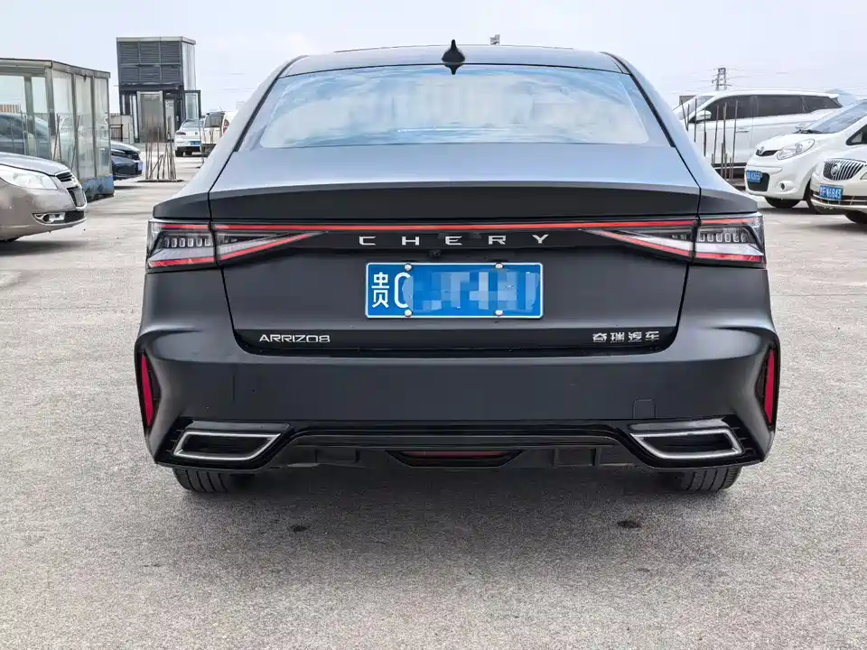 Chery Arrizo 8