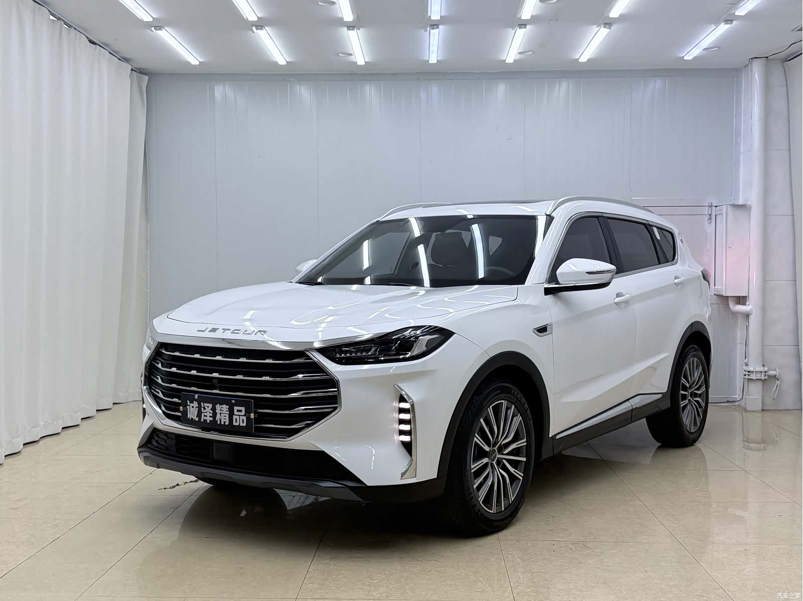 Jetour X70, 2023 1