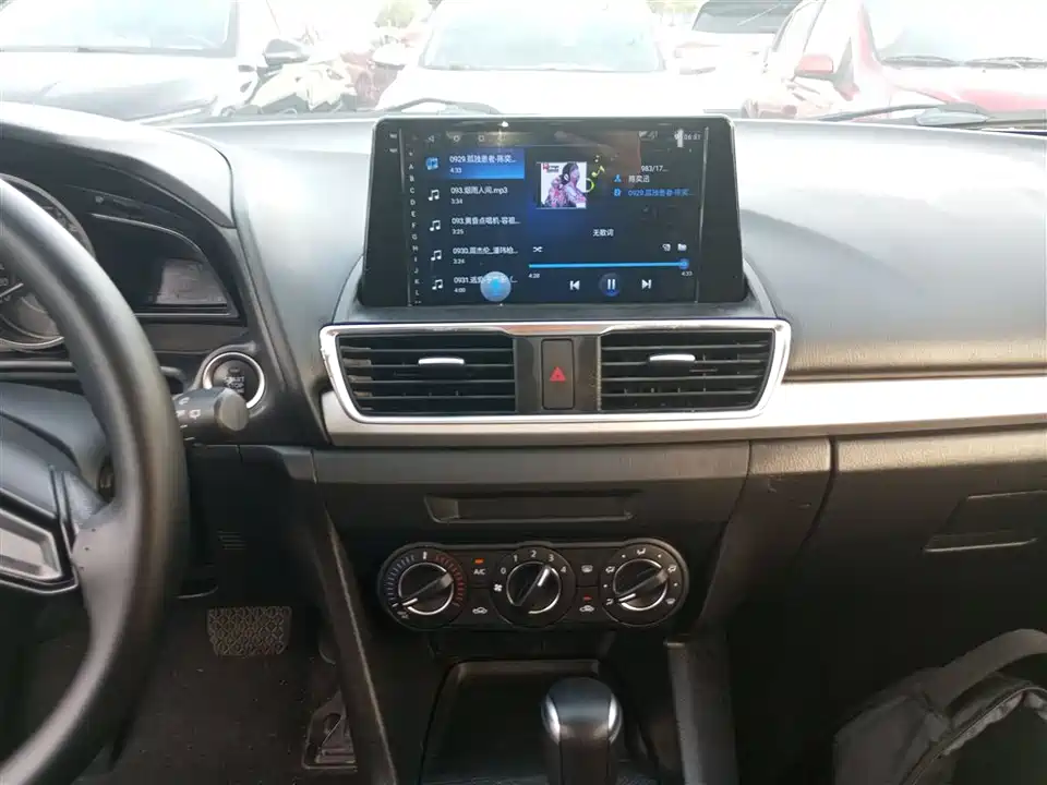 Mazda 3 Angkesaila