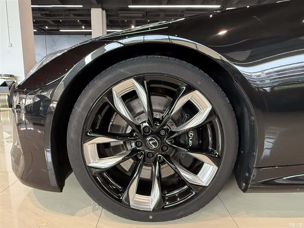 Lexus LC, 2023 10