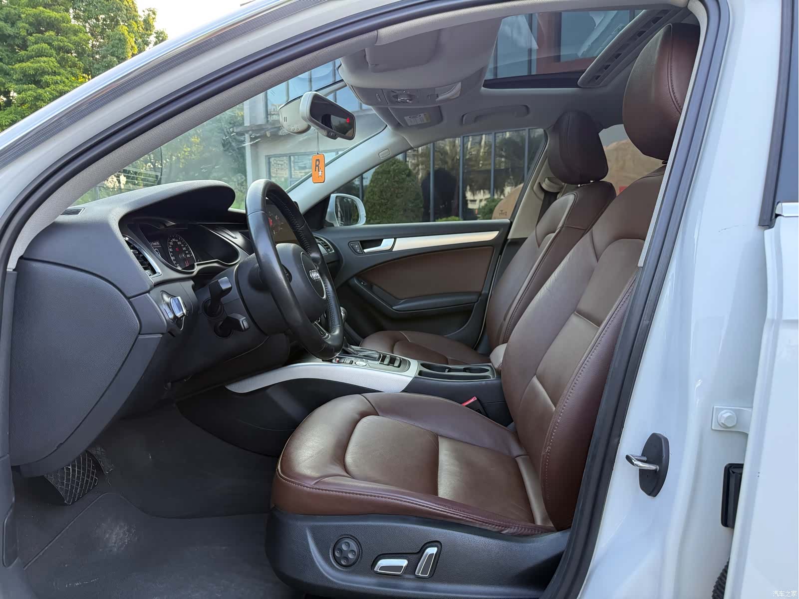 Audi A4L, 2016 8